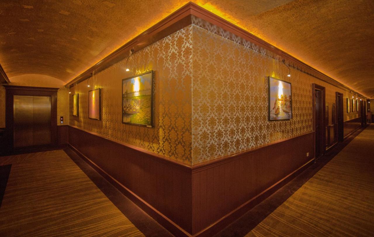 Sunset Palace View Suites Mandalay Exteriör bild
